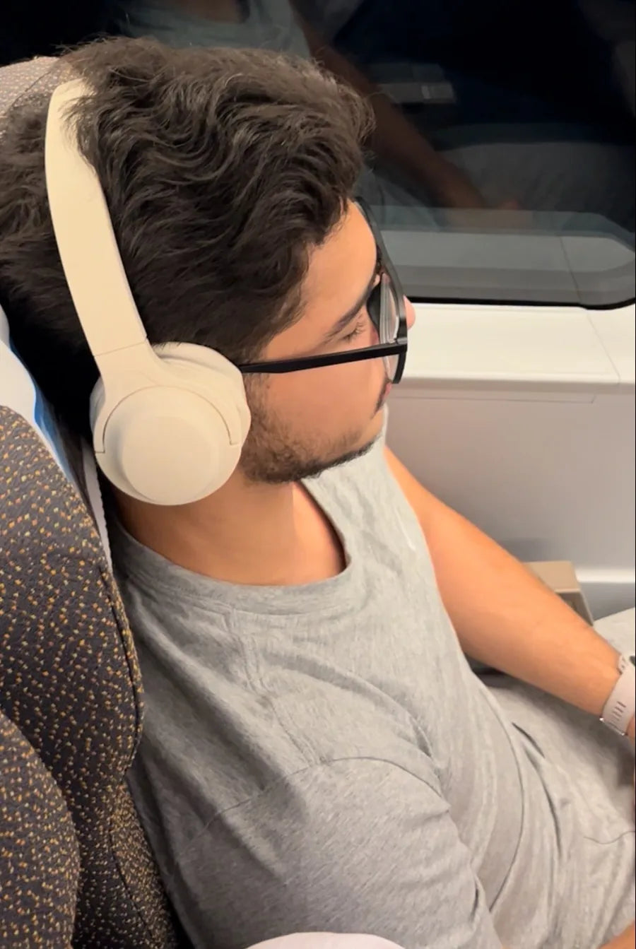 Daniel using DreamPhones to manage stress